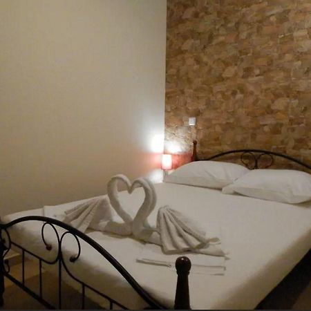 Agora Apartments Ground Floor 키사모스 외부 사진